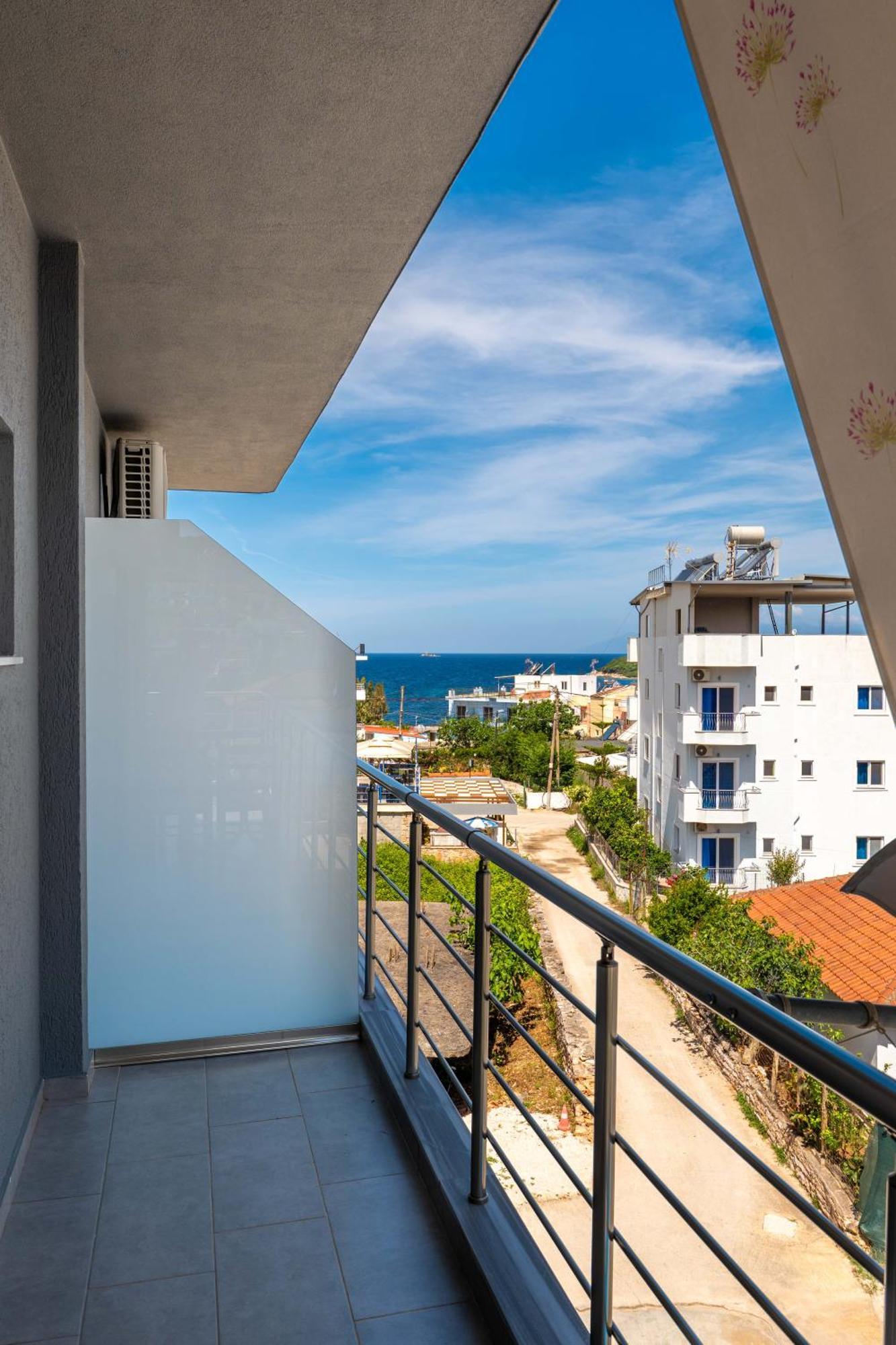 Apartments Mario Ксамил Экстерьер фото