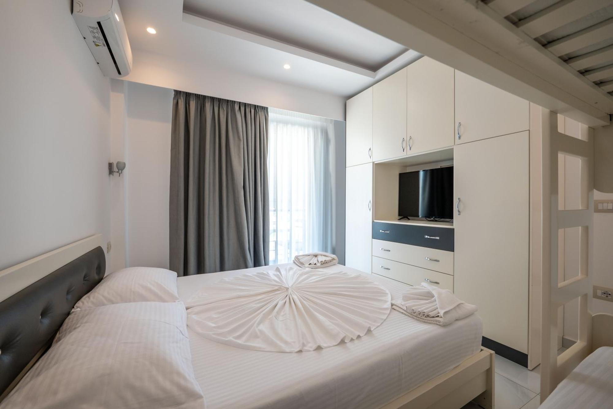 Apartments Mario Ксамил Экстерьер фото